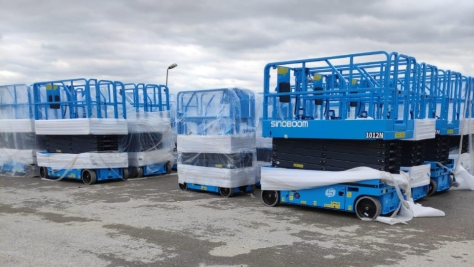 İzmir Plastik İhtisas Organize Manlift Platform, Manlift Platform İzmir Plastik İhtisas Organize, İzmir Plastik İhtisas Organize Manlift Platform Kiralama Firmaları, İzmir Plastik İhtisas Organize Manlift Platform Kiralama Fiyatları