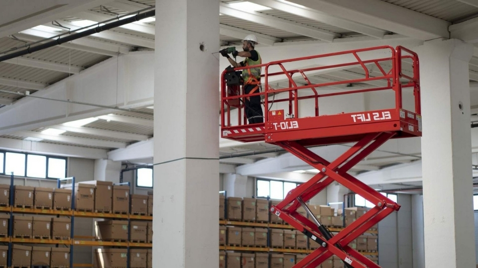 Tire Manlift Platform, Manlift Platform Tire, Tire Manlift Platform Kiralama Firmaları, Tire Manlift Platform Kiralama Fiyatları